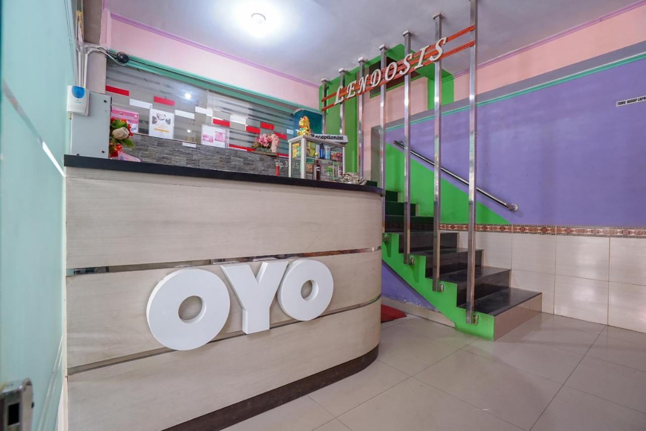 Oyo 1495 Hotel Lendosis باليمبانغْ المظهر الخارجي الصورة